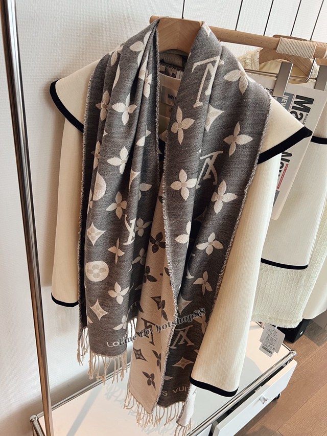 LV專櫃新品路易威登經典老花兔絨暗紋提花Logo女士圍巾披肩 mmyj2225